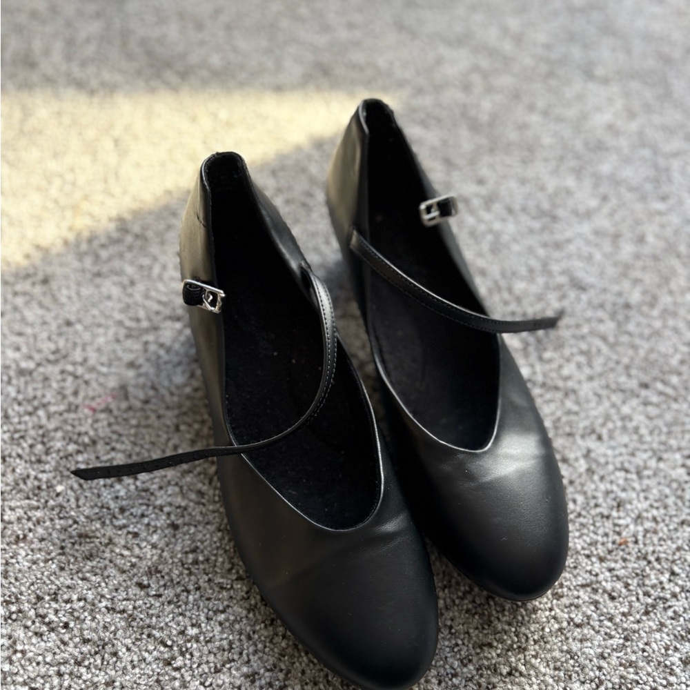 Vtg genuine leather Mary Jane shoes